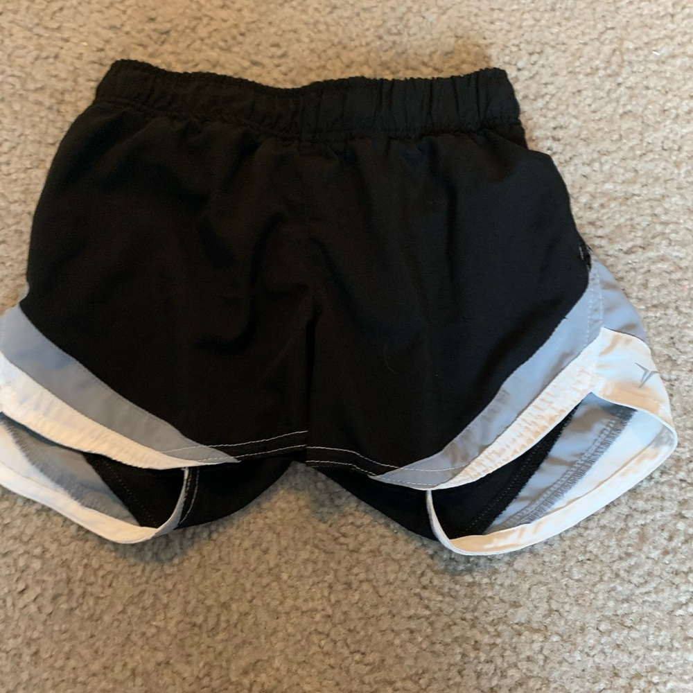 girls old navy active shorts